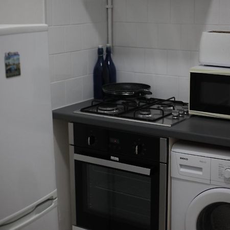 Oyo New City Lodge Londen Buitenkant foto